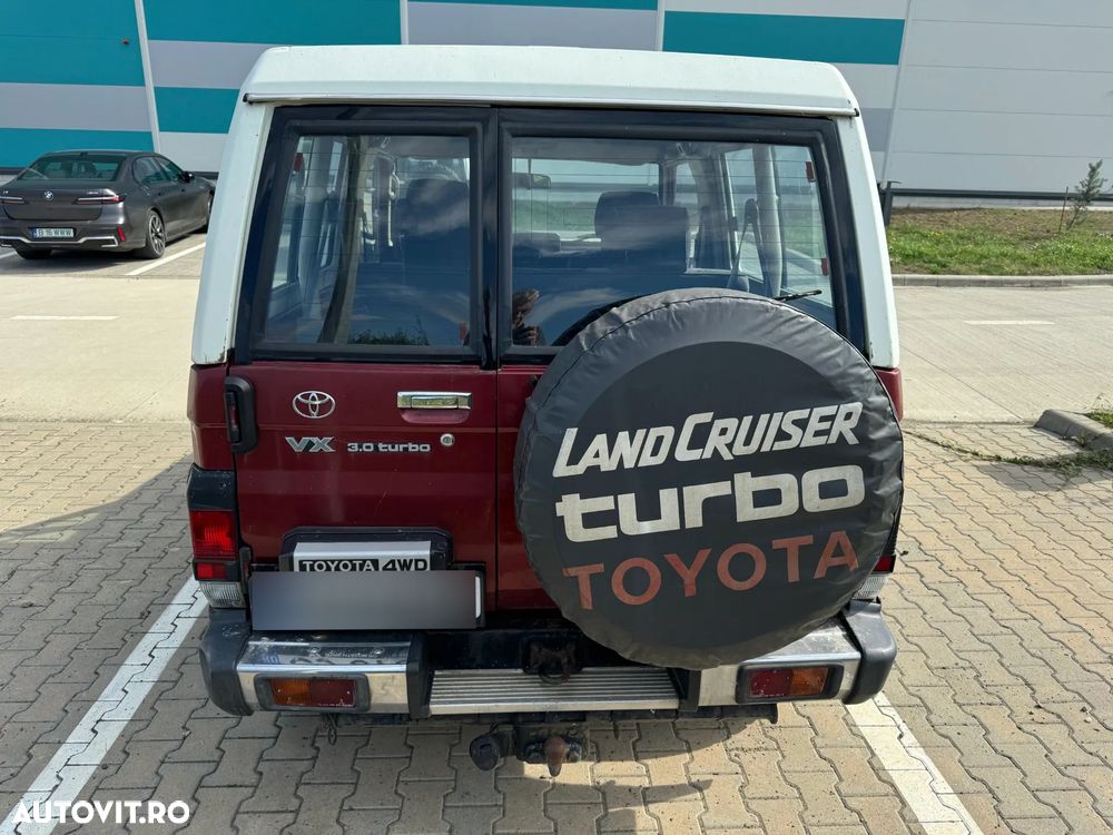 Toyota Land Cruiser - 5