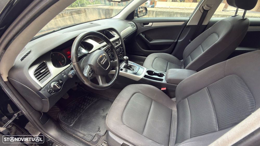 Audi A4 Avant 2.0 TDI Advance - 7