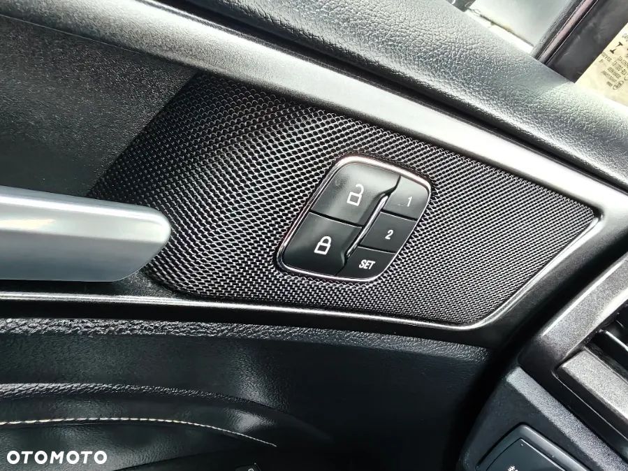 Ford Fusion 2.0 EcoBoost Titanium - 18