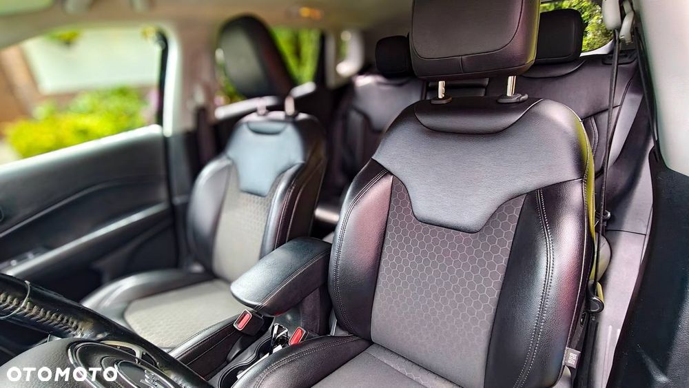Jeep Compass 2.4I 4x4 CVT Limited - 17