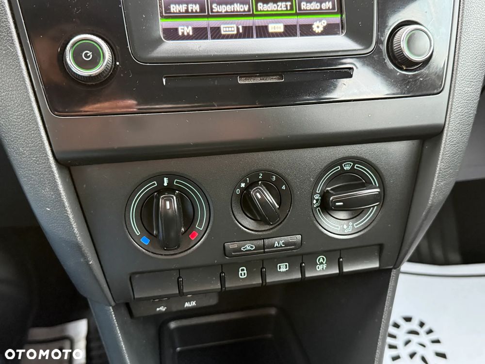 Skoda RAPID Spb 1.2 TSI Style - 37