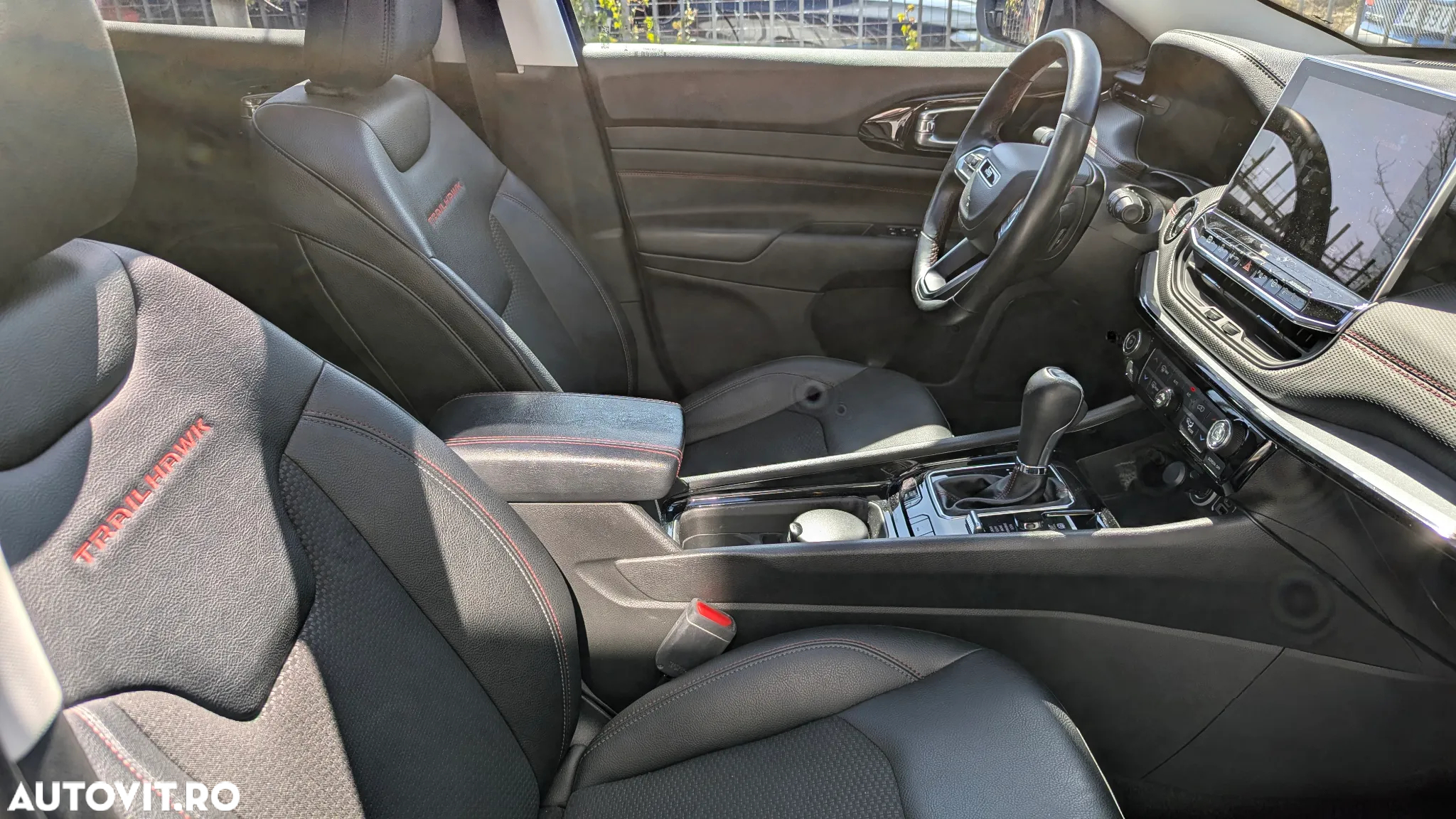 Jeep Compass 1.3T 4xe AT6 PHEV Trailhawk - 12