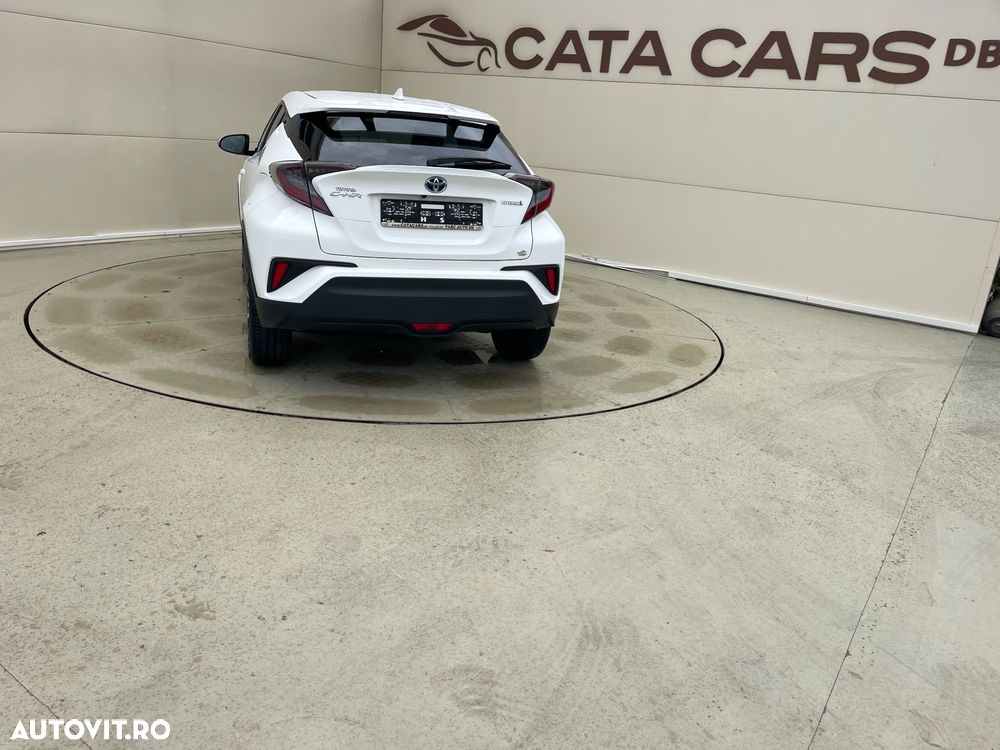 Toyota C-HR Hybrid Club - 12