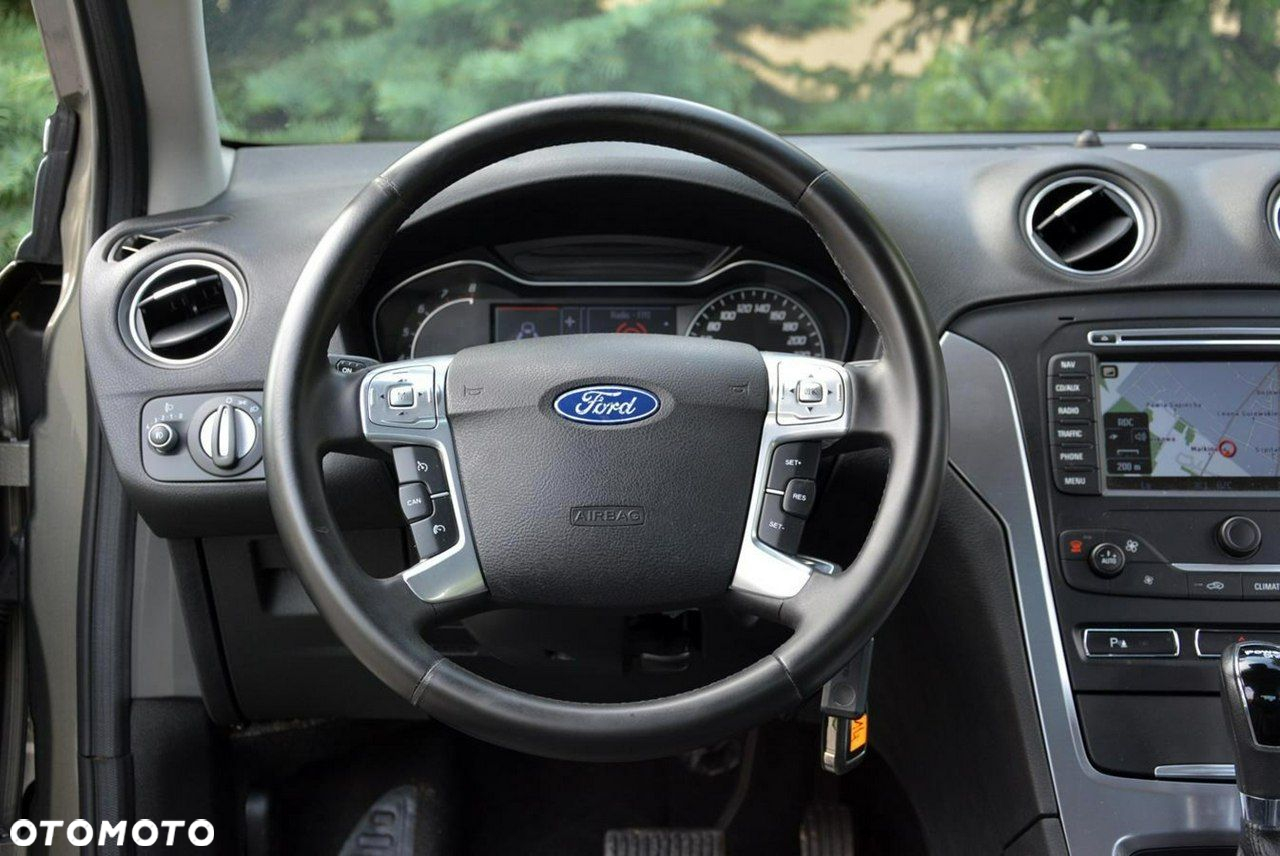 Ford Mondeo 2.0 EcoBoost Titanium - 25