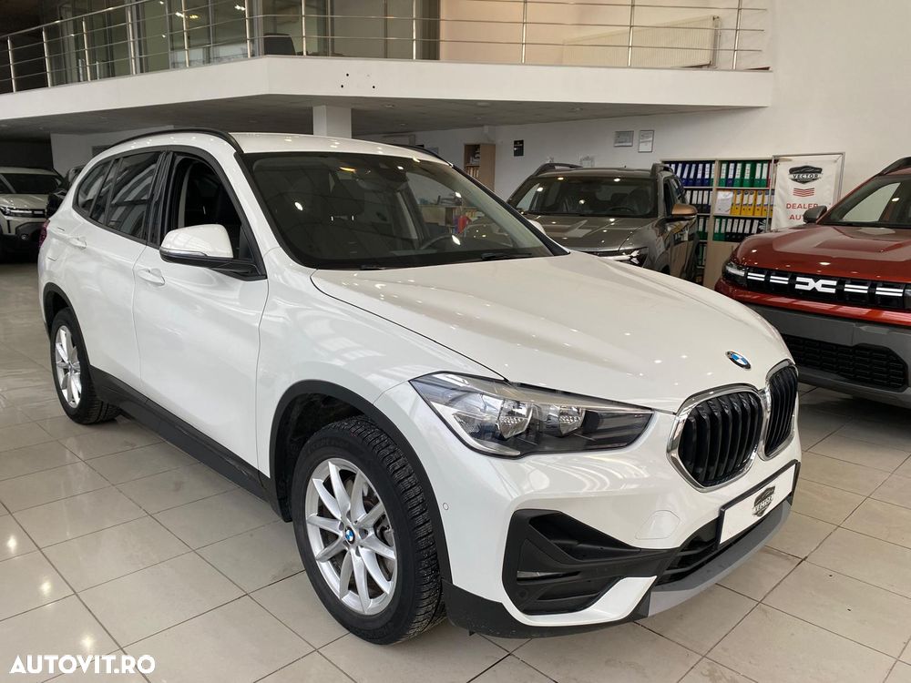 BMW X1 xDrive20i AT - 1