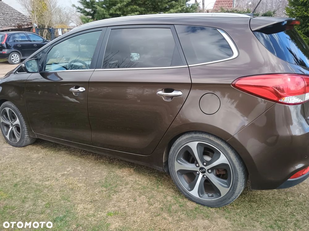 Kia Carens 1.7 CRDi XL 7os - 6