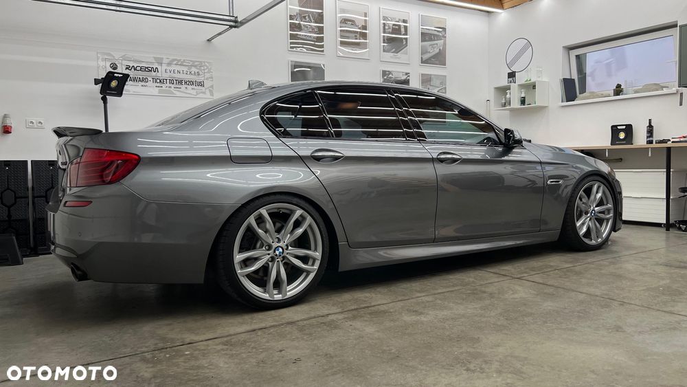 BMW Seria 5 535i Sport-Aut - 21