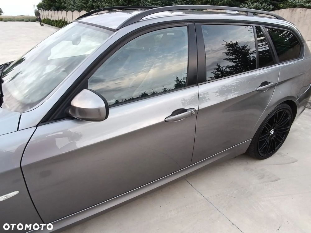 BMW Seria 3 - 25