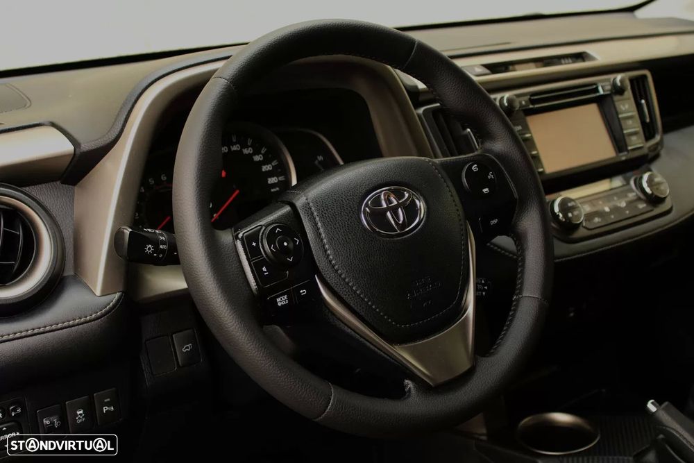 Toyota RAV4 2.0 D-4D Comfort+GPS - 16