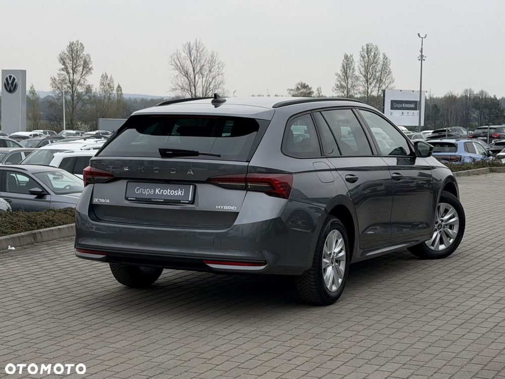 Skoda Octavia - 4
