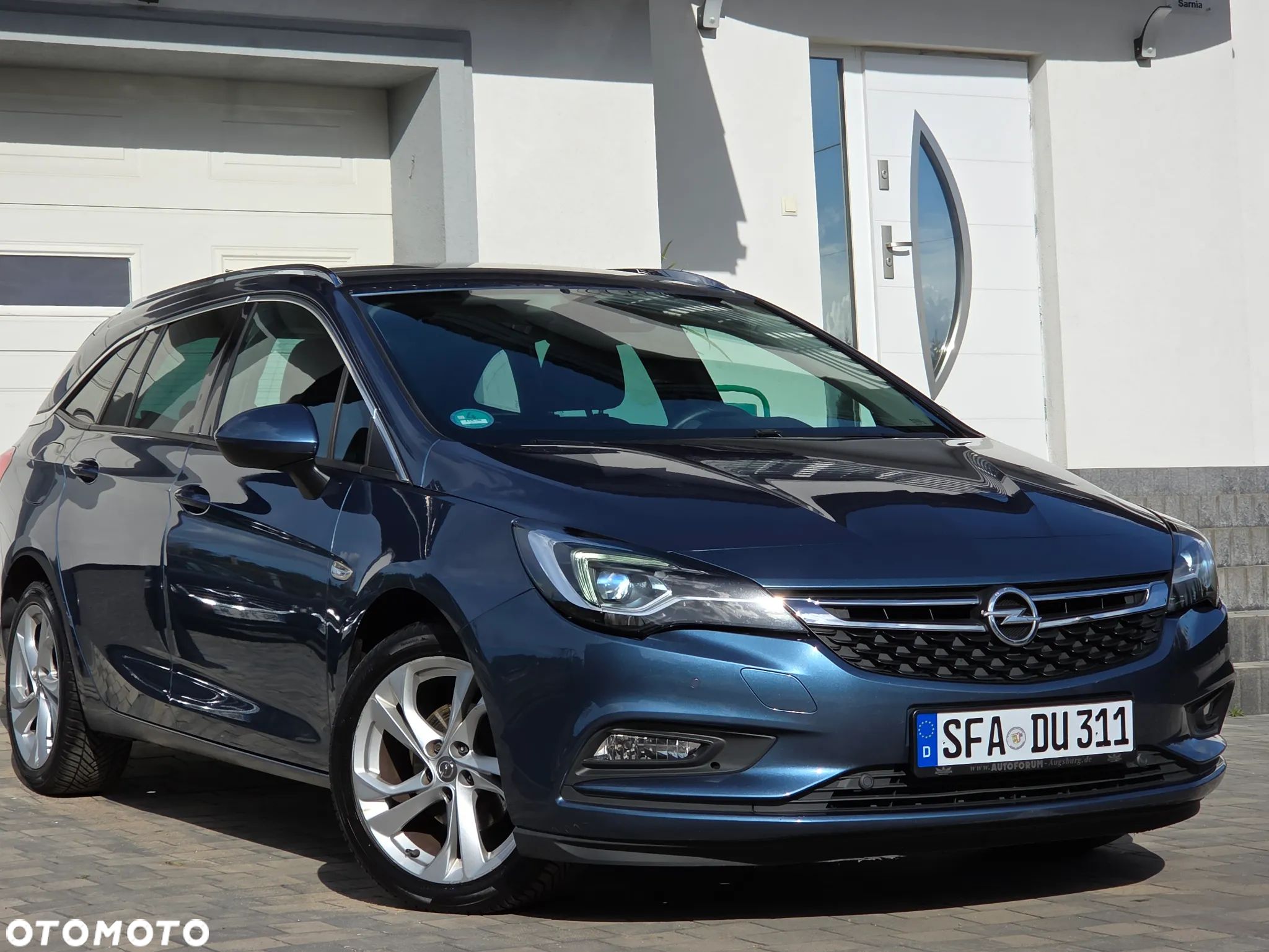 Opel Astra 1.4 Turbo Sports Tourer Innovation - 1