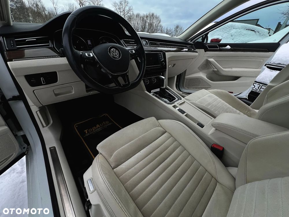 Volkswagen Passat 2.0 TDI SCR DSG Highline - 18