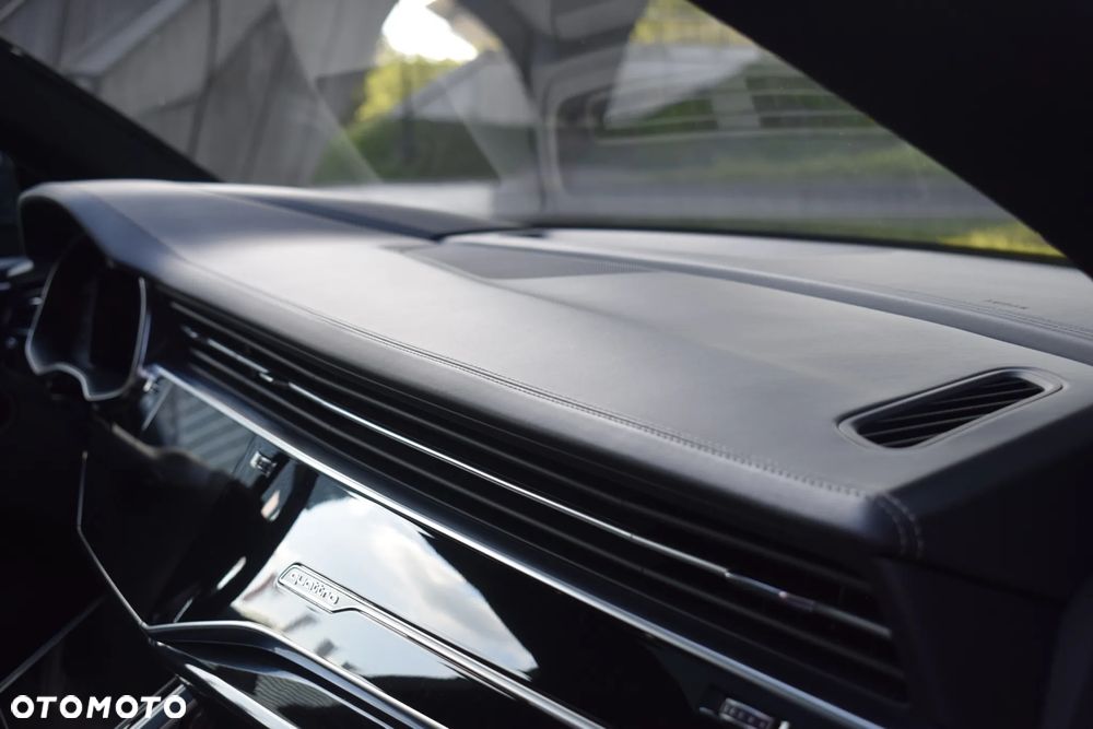 Audi SQ8 - 40
