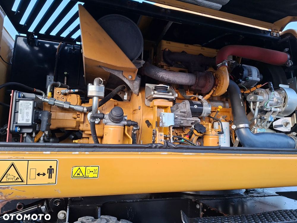 Caterpillar CAT M315D Rok 2011 - 4