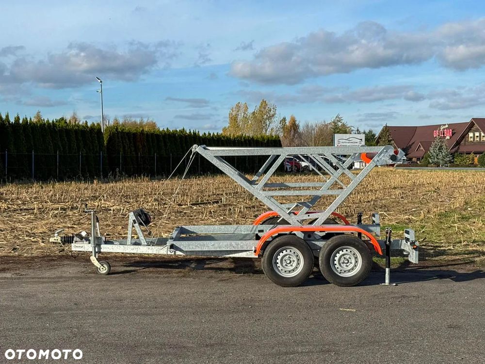 Nowim Przyczepa - 24