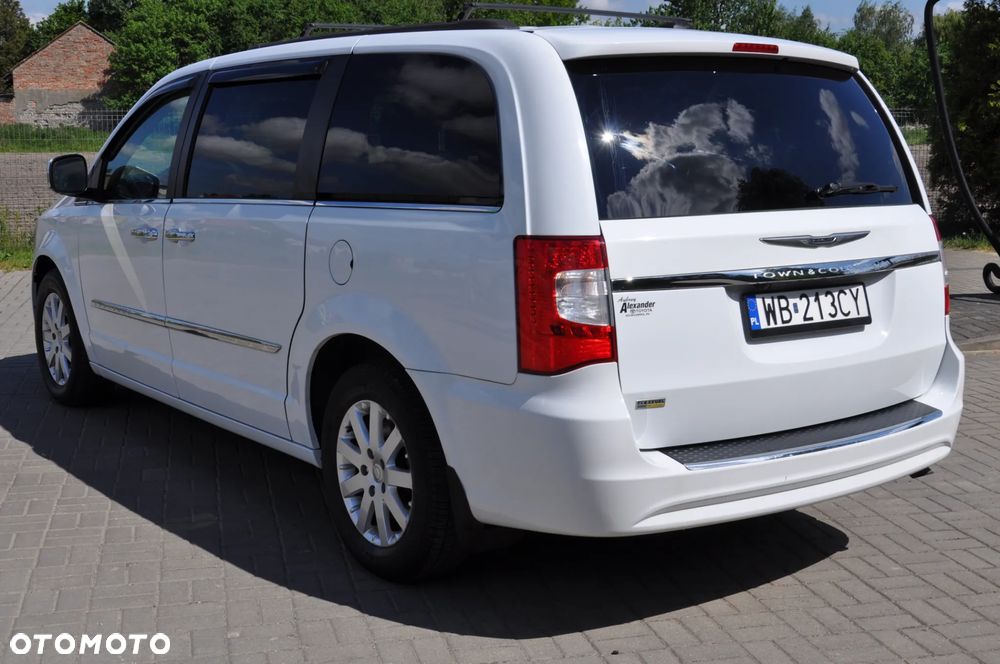 Chrysler Town & Country 3.6 Touring - 6