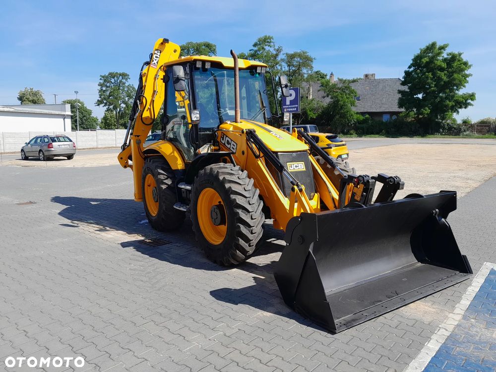 JCB JCB 4CX AEC  2023r - 5
