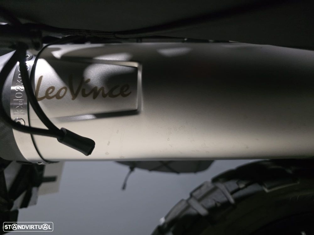 Husqvarna Norden 901 EXPEDITION - 10