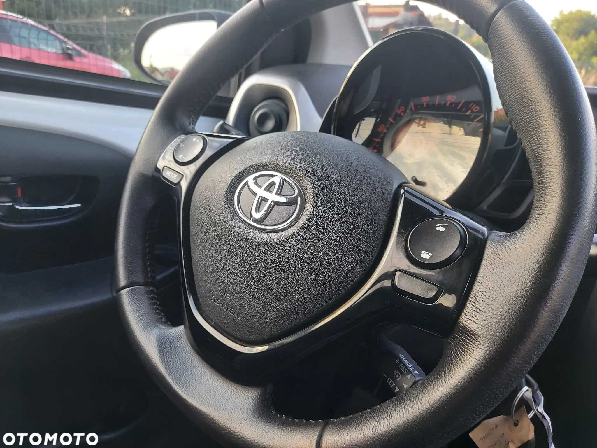 Toyota Aygo x-play - 21