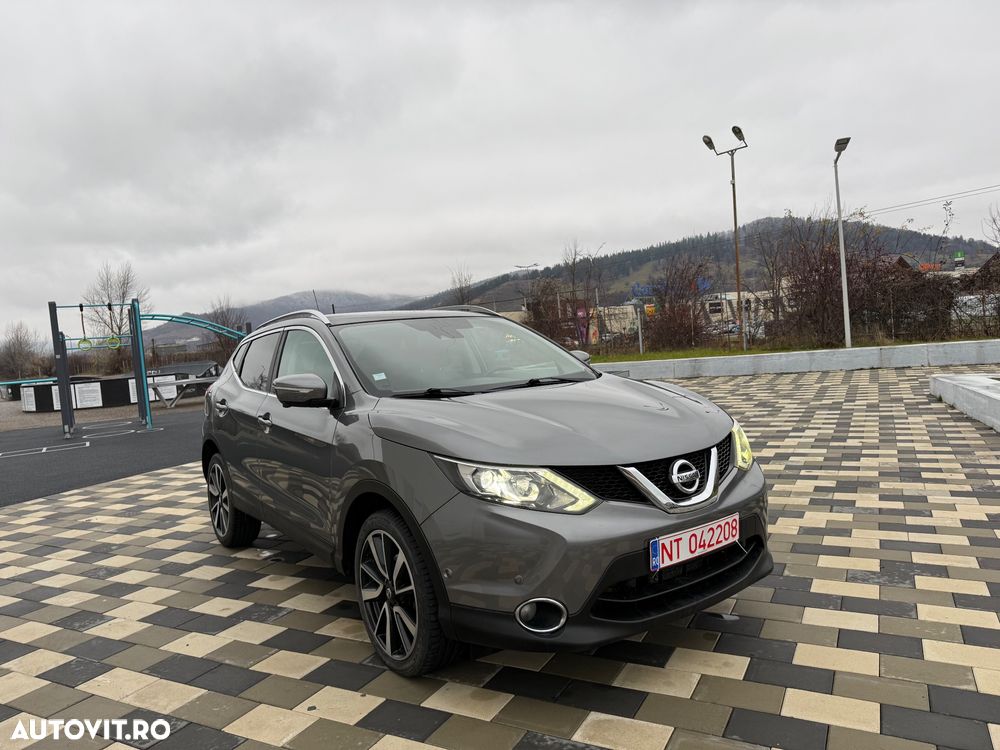 Nissan Qashqai 1.6 DCI Xtronic TEKNA - 1