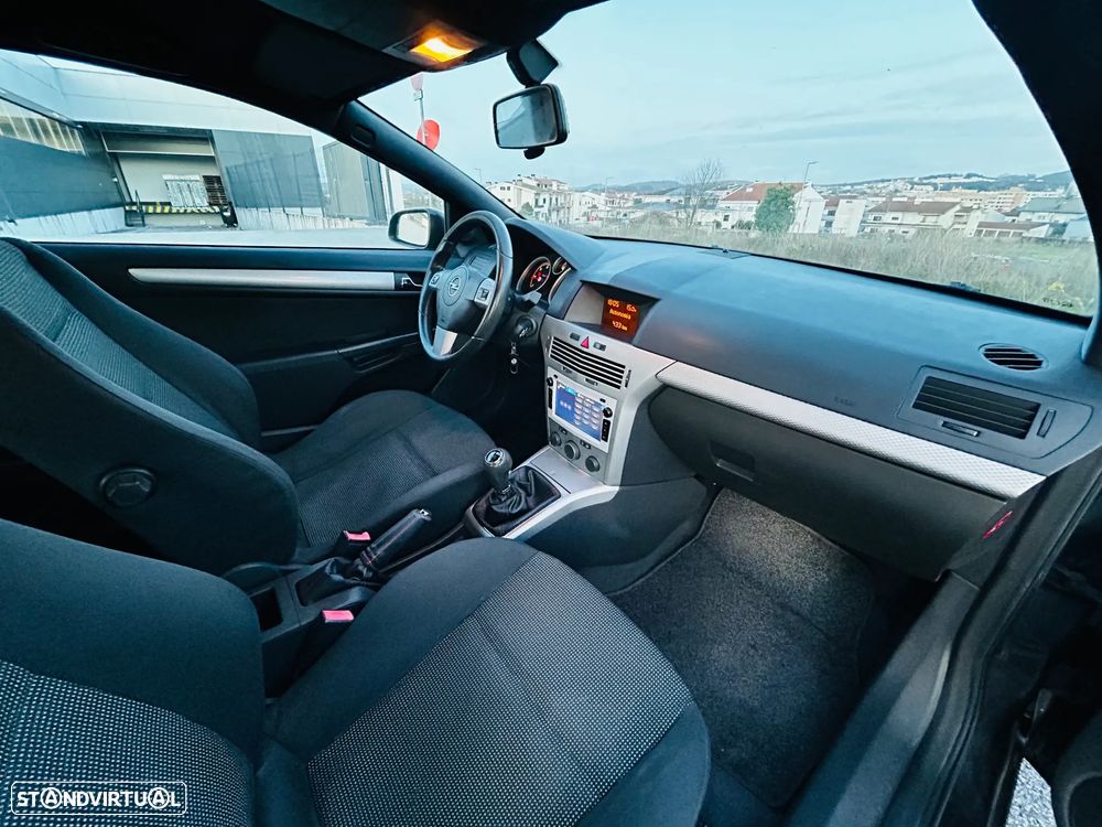 Opel Astra GTC 1.3 CDTI - 13