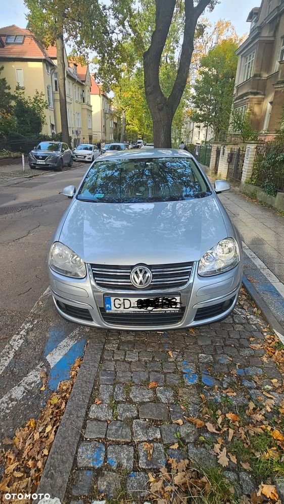 Volkswagen Jetta 1.6 TDI DPF Comfortline - 3