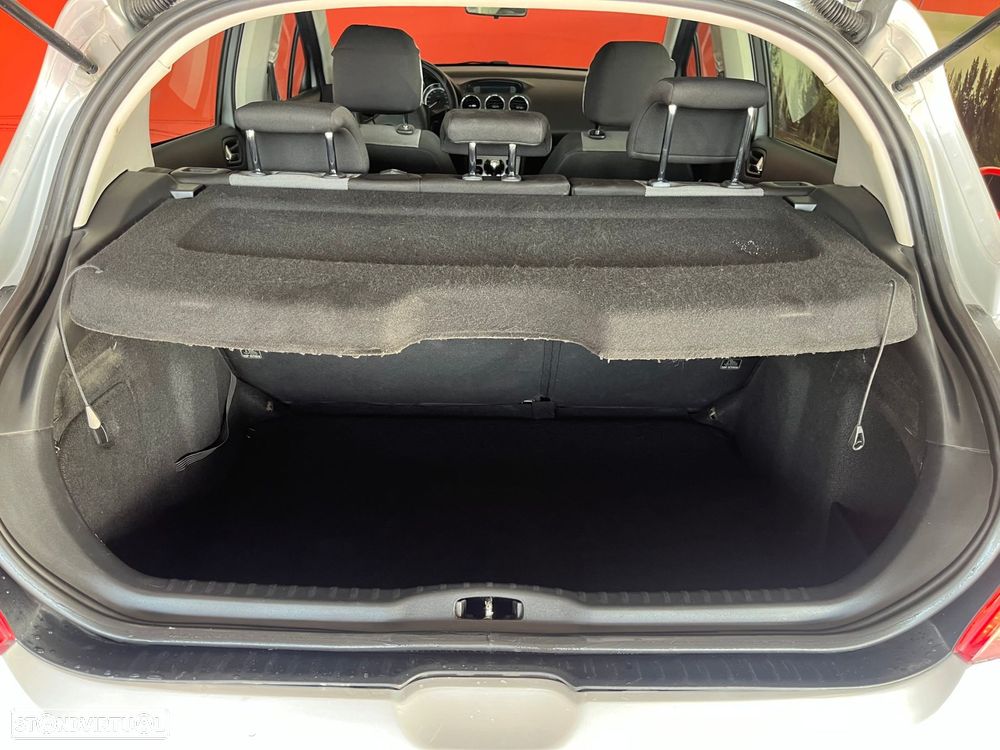 Peugeot 308 1.4 16V Executive - 24
