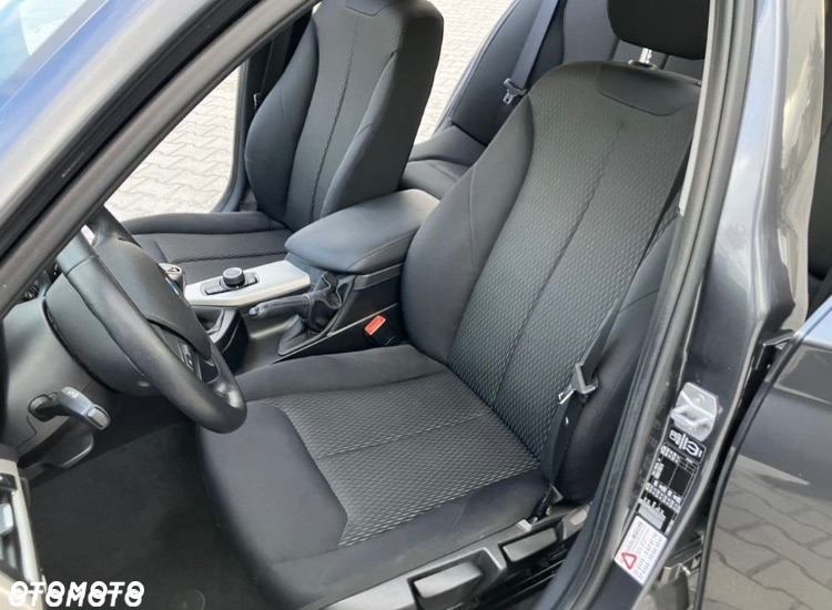 BMW Seria 1 116d - 15