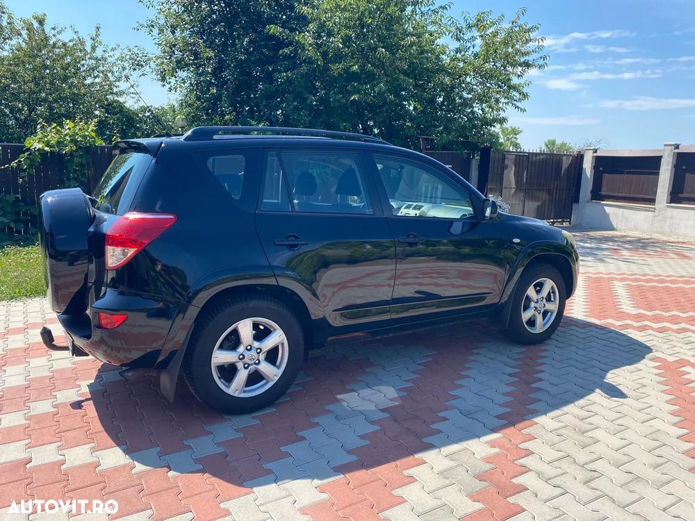 Toyota RAV4 2.2 D-CAT 4x4 Sol - 5