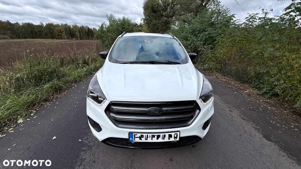 Ford Kuga - 1