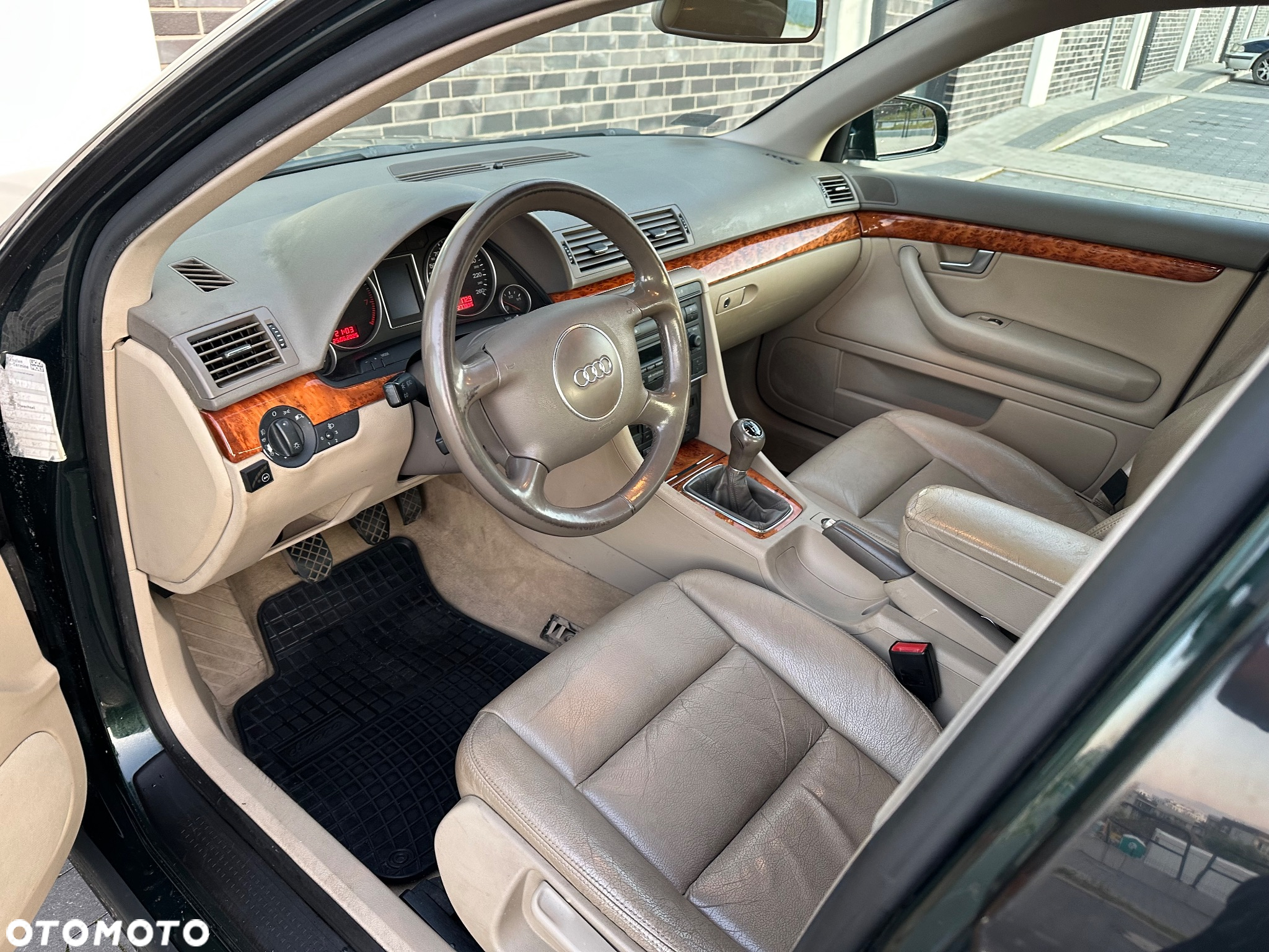 Audi A4 1.6 - 9