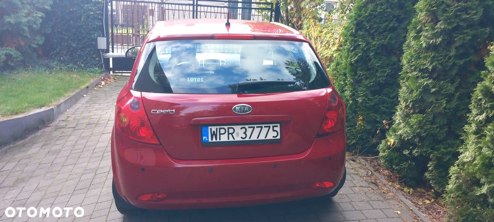 Kia Ceed - 3