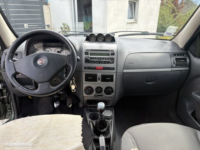 Fiat Strada Adventure - 5