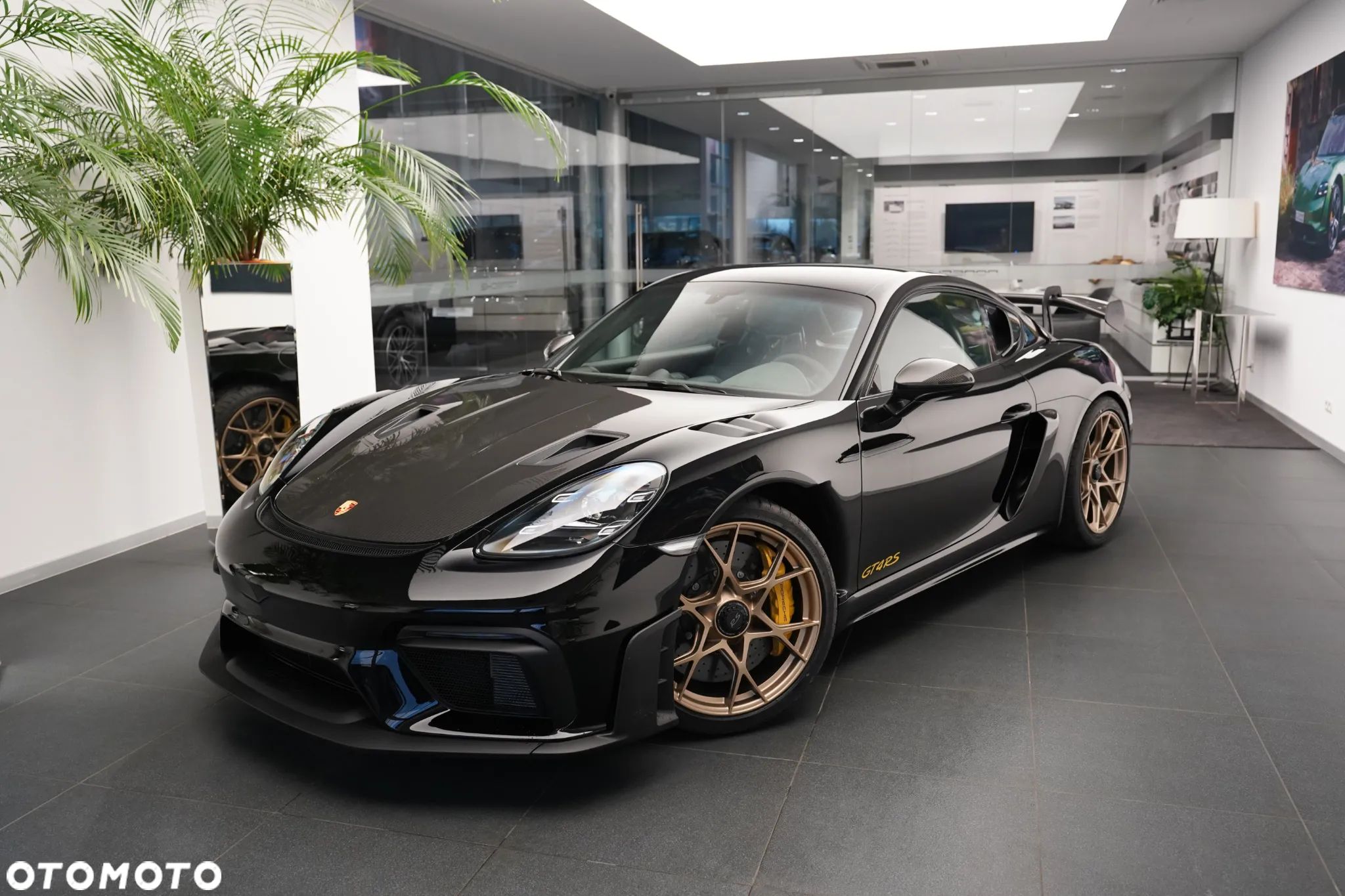 Porsche 718 Cayman GPF GT4 RS PDK - 1