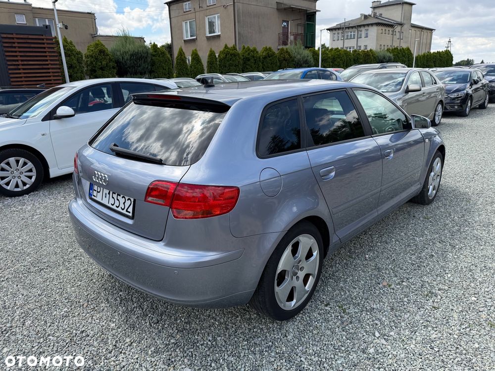Audi A3 Sportback 1.6 S line Sportpaket plus - 17