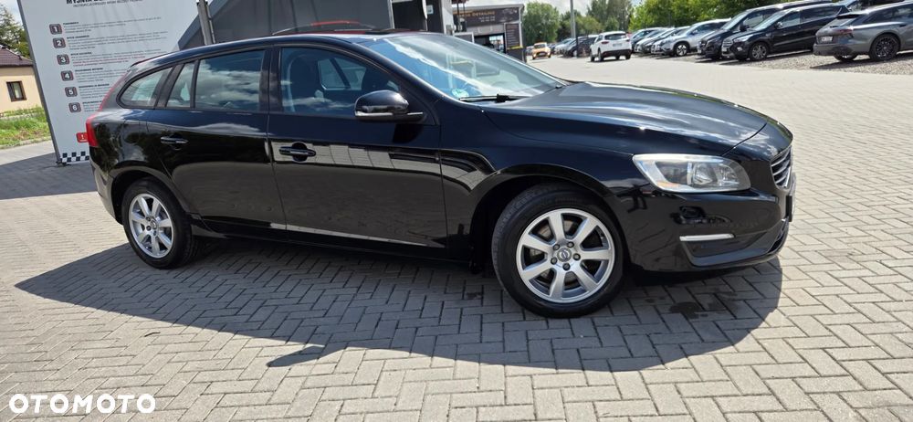 Volvo V60 D4 Geartronic Momentum - 19