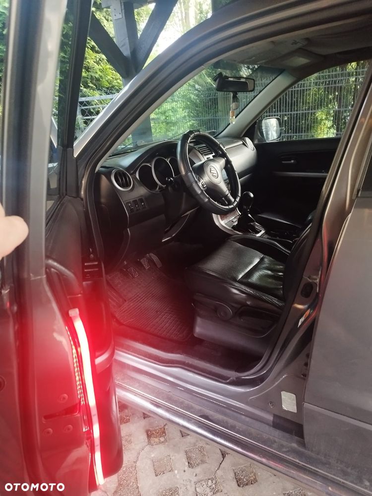 Suzuki Grand Vitara 1.9 DDiS - 3
