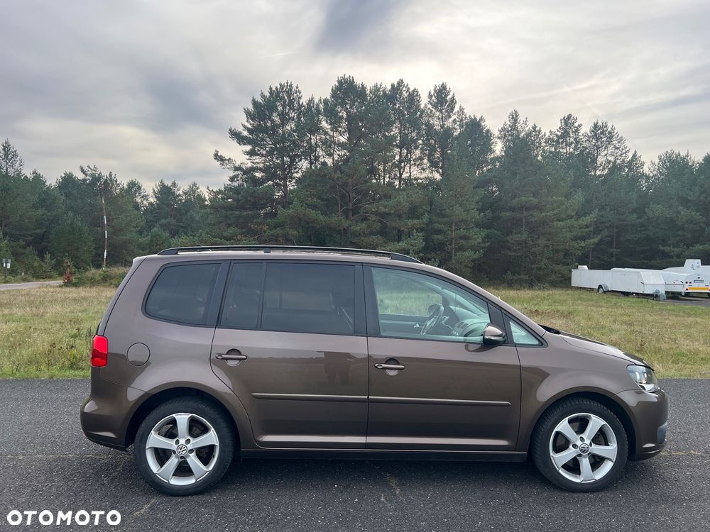 Volkswagen Touran 2.0 TDI DPF BlueMotion Technology Comfortline - 5