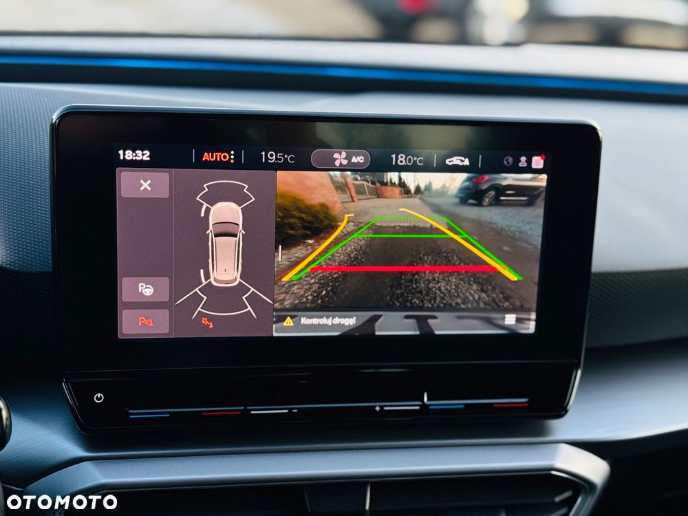 Seat Leon Sportstourer 2.0 TDI DSG FR Plus - 11