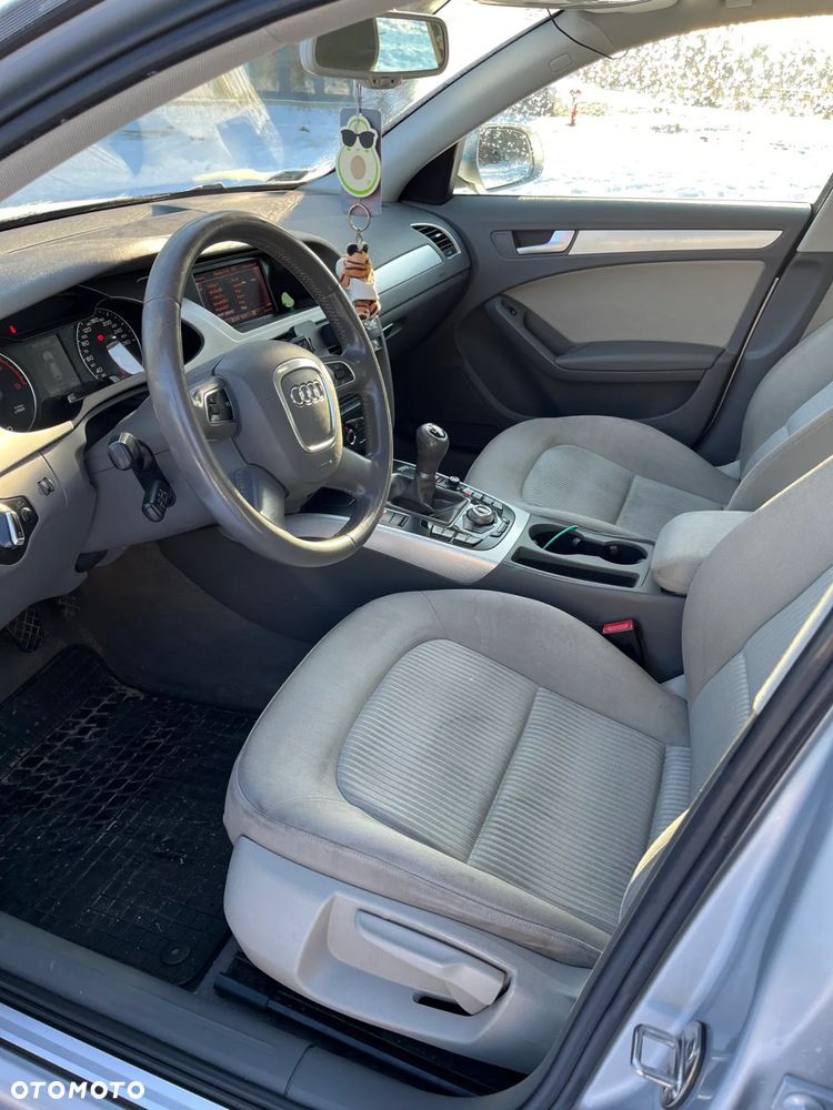 Audi A4 Avant 2.0 TDI DPF Attraction - 16