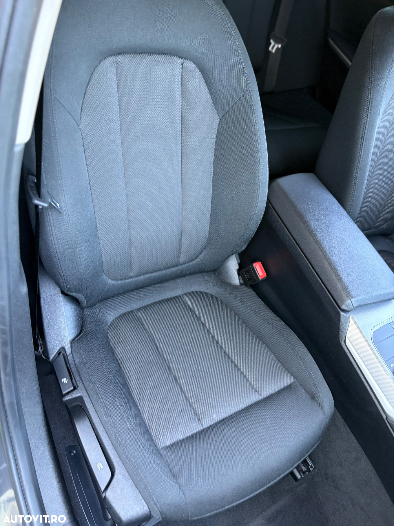 BMW Seria 3 318d Touring Aut. Sport Line - 27