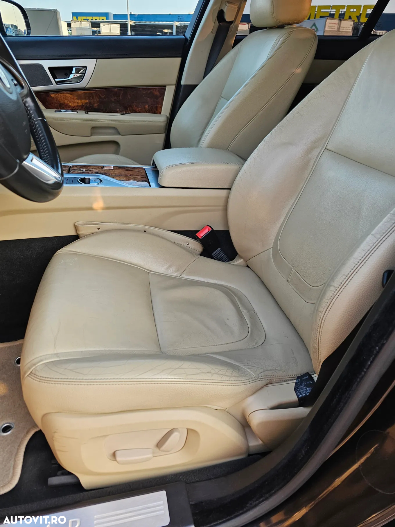 Jaguar XF 2.2 Diesel Sportbrake - 15