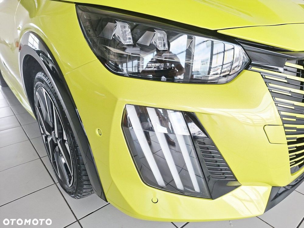 Peugeot 208 1.2 PureTech GT S&S - 8