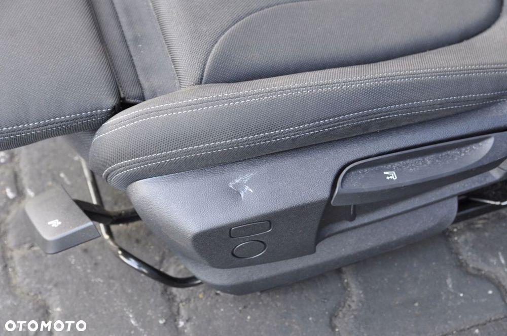 BMW X2 F39 WNĘTRZE FOTELE KANAPA BOCZKI TUNEL UK - 3