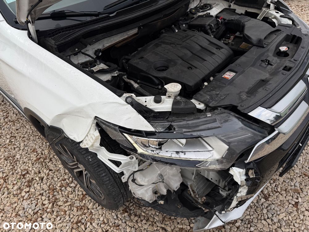 Mitsubishi Outlander 2.2 DID Intense + 4WD - 27