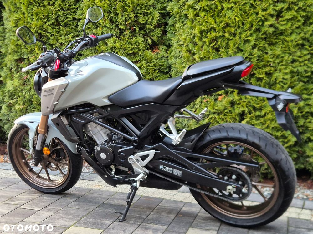 Honda CB - 9