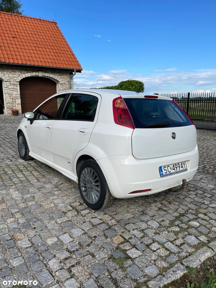 Fiat Grande Punto - 7
