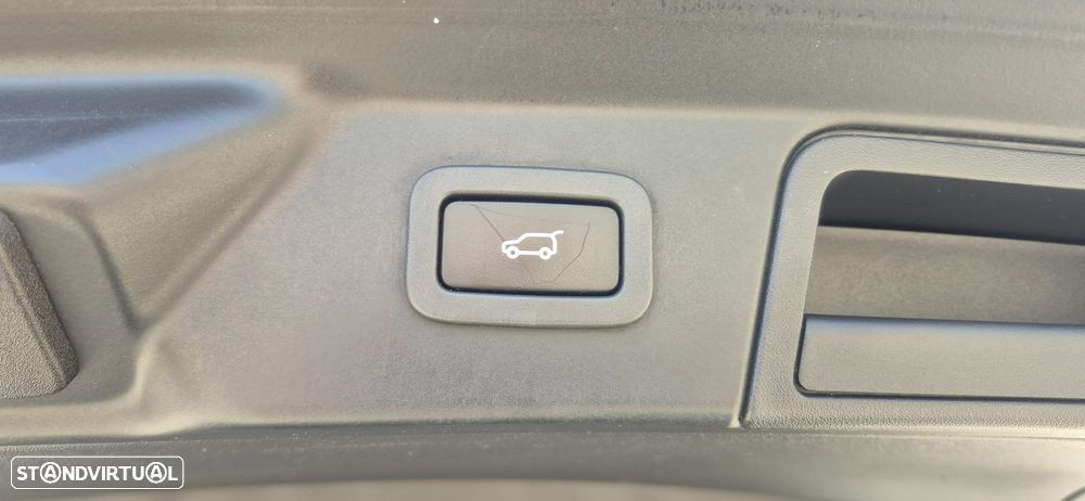 Land Rover Range Rover Velar 2.0d R-Dynamic S - 29