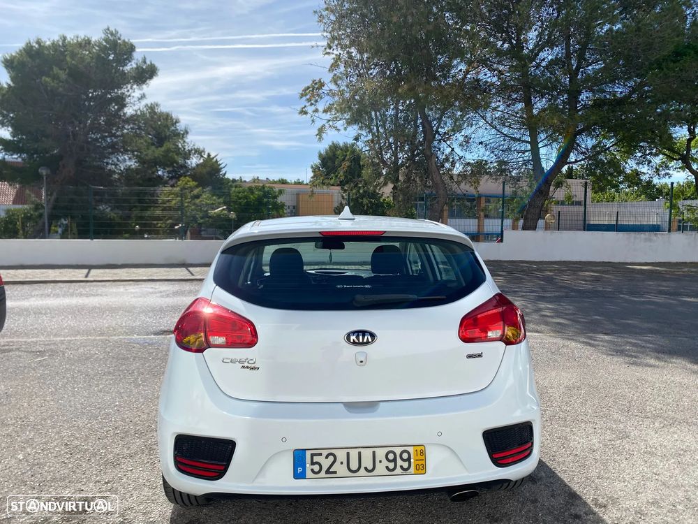 Kia Ceed 1.4 CRDi Nav Line - 3