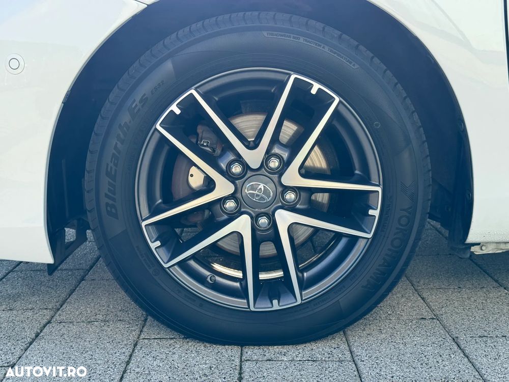 Toyota Auris 1.8 L VVT-i TS Hybrid Luna - 25